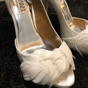 Badgley Mischka White Feather Satin Shoes